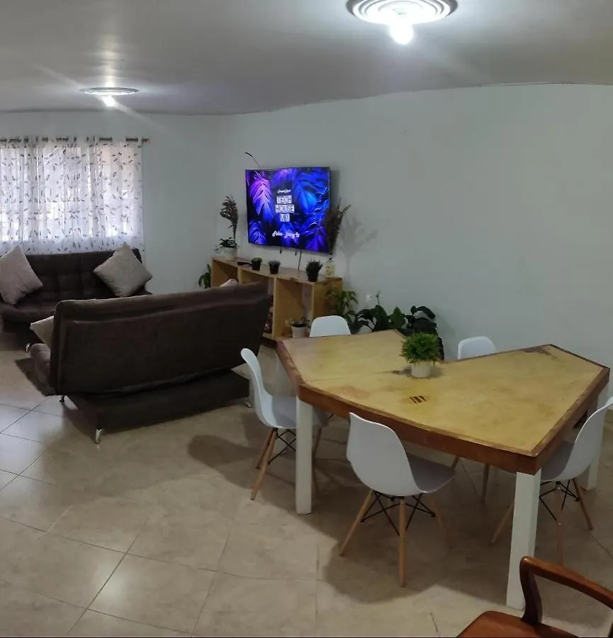 Casa Verde Medellin Hotel Guest house